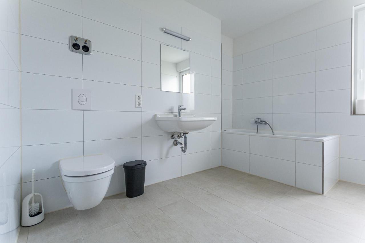 T&K Apartments - Bergisch Gladbach - 3 Comfortable Apartments - 18 Min To Fair Messe Cologne מראה חיצוני תמונה