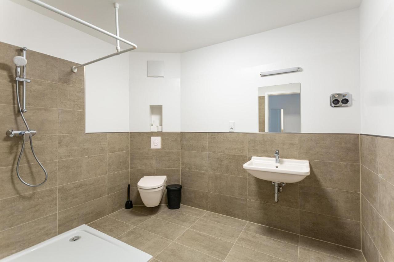 T&K Apartments - Bergisch Gladbach - 3 Comfortable Apartments - 18 Min To Fair Messe Cologne מראה חיצוני תמונה
