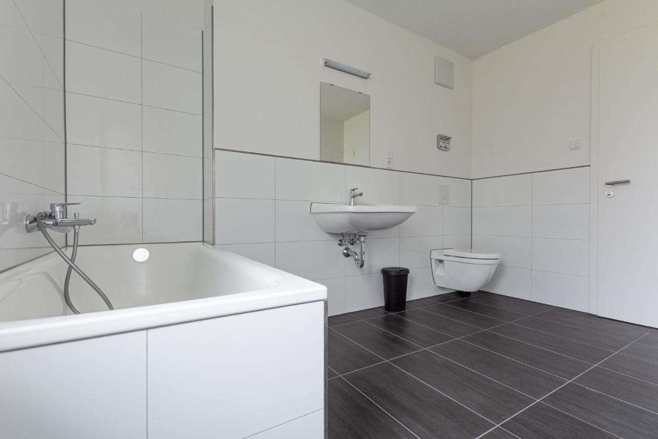 T&K Apartments - Bergisch Gladbach - 3 Comfortable Apartments - 18 Min To Fair Messe Cologne מראה חיצוני תמונה
